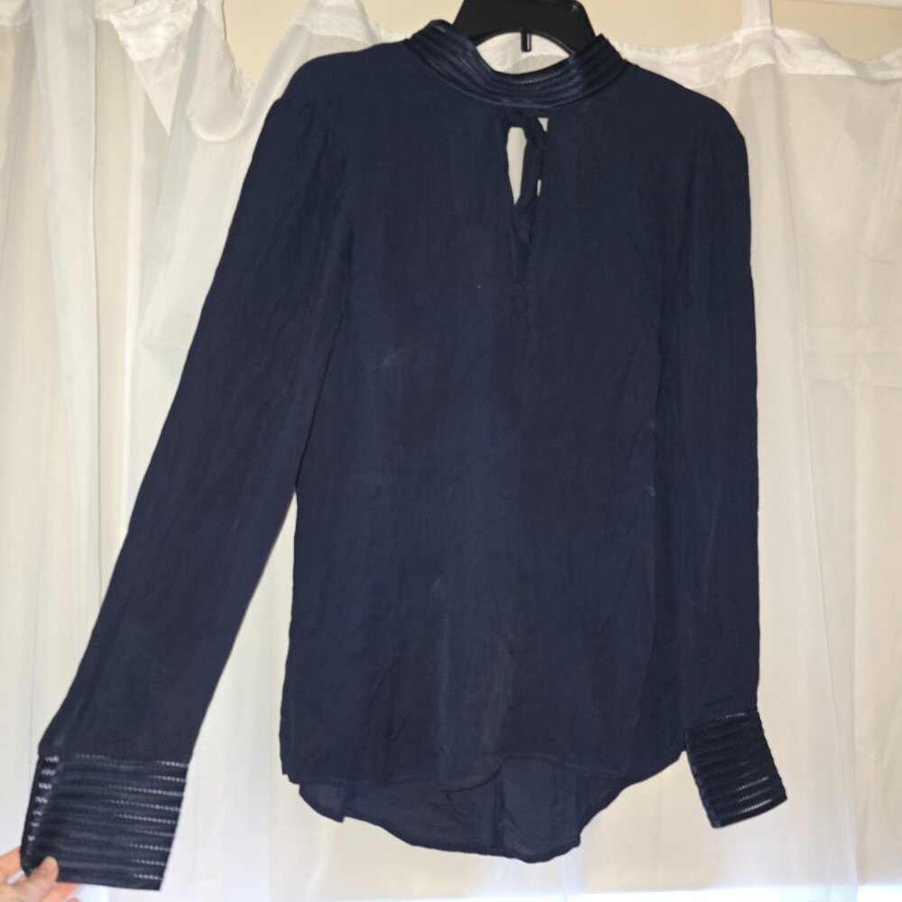 Veronica Beard Silk tie neck Bolton top - Picture 2 of 8